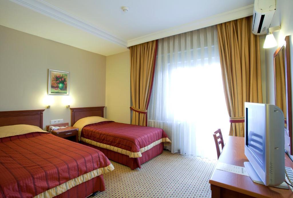 Hotel Sefa 2 초를루 외부 사진